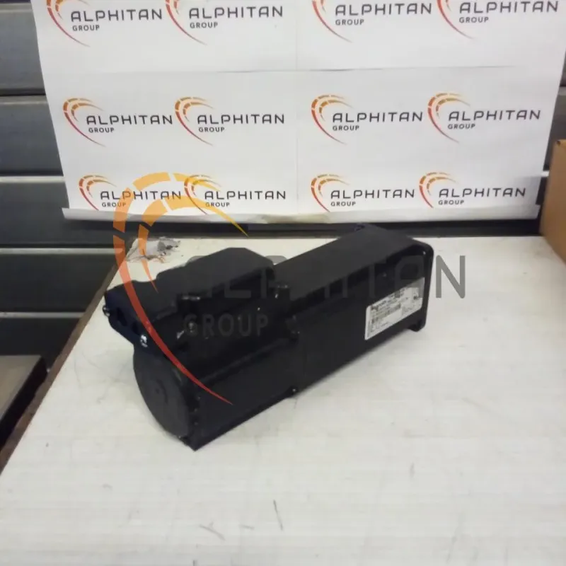 MOTEUR INDRAMAT MKD041B-144-KP0-KN MOTEUR INDRAMAT MKD041B-144-KP0-KN