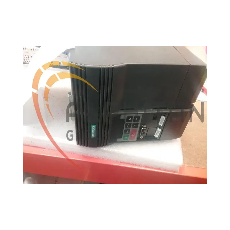 Variateur SIEMENS 6SE9 215 2CB40 Variateur SIEMENS 6SE9 215 2CB40