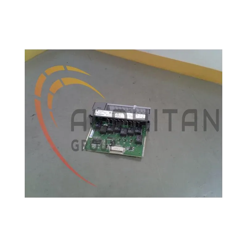 ALLEN BRADLEY 1746-OX8 ALLEN BRADLEY 1746-OX8