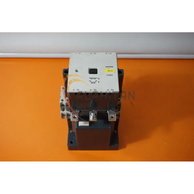 3TB50 17-0B  Schütz 3-polig Breaking 600VAC 55KW 3TB50 17-0B  Schütz 3-polig Breaking 600VAC 55KW