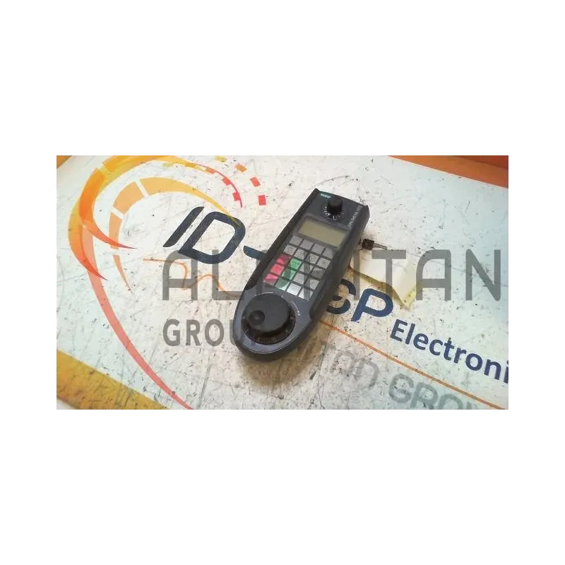Pupitre de commande SIEMENS 6FC5 303 0AA00 2AA0 Pupitre de commande SIEMENS 6FC5 303 0AA00 2AA0